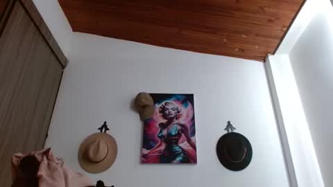 Crystal Blaze online show from February 2026 02:34:01 PM