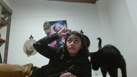 Crystal Blaze online show from March 2026 12:34:02 AM