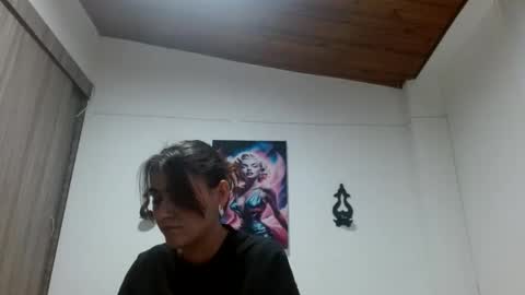 Crystal Blaze online show from May 2026 09:38:01 PM