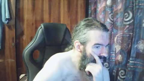 Snapshot of crystal_vibe chatting on August 2026 05:15:01 PM Crystallax online show from August 2026 05:15:01 PM