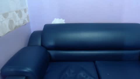 Snapshot of crystal_walls chatting on March 2025 06:37:01 PM I AM CRYSTAL online show from March 2025 06:37:01 PM