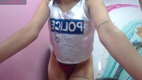 Snapshot of crystal_walls chatting on September 2025 07:17:02 PM I AM CRYSTAL online show from September 2025 07:17:02 PM