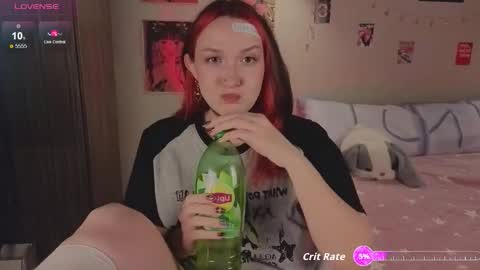 Snapshot of crystalblaze_ chatting on October 2025 08:20:01 PM Grace online show from October 2025 08:20:01 PM