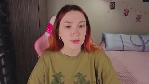 Snapshot of crystalblaze_ chatting on December 2025 08:46:01 PM Grace online show from December 2025 08:46:01 PM