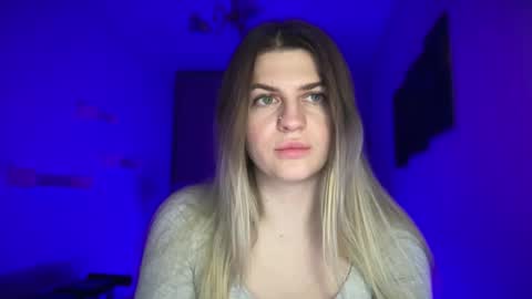 crystalblush01 online show from April 2026 03:06:01 PM