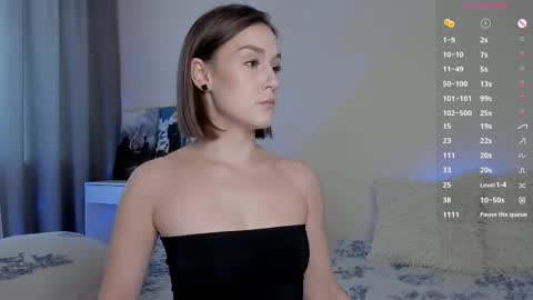 Arina online show from September 2025 01:22:02 PM