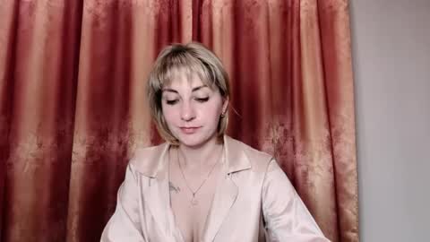 Snapshot of crystalfever_ chatting on May 2026 08:59:02 PM Mary online show from May 2026 08:59:02 PM