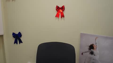 Snapshot of crystalgirl__ chatting on January 2025 03:20:01 PM Stella online show from January 2025 03:20:01 PM