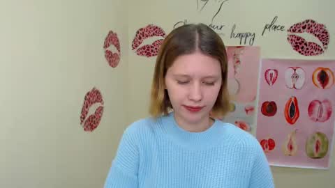 Snapshot of crystalgirl__ chatting on January 2025 10:27:02 AM Stella online show from January 2025 10:27:02 AM