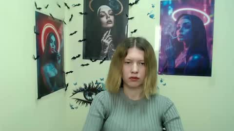 Snapshot of crystalgirl__ chatting on March 2025 01:14:01 PM Stella online show from March 2025 01:14:01 PM