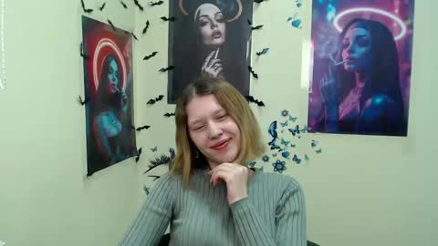 Snapshot of crystalgirl__ chatting on March 2025 10:30:02 AM Stella online show from March 2025 10:30:02 AM