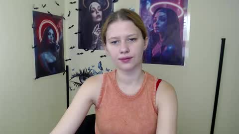 Snapshot of crystalgirl__ chatting on November 2025 08:15:02 AM Stella online show from November 2025 08:15:02 AM