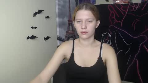 Snapshot of crystalgirl__ chatting on November 2025 07:41:02 AM Stella online show from November 2025 07:41:02 AM