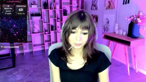 crystallbloom online show from November 2025 02:05:02 PM