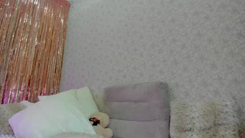 Snapshot of crystalnut chatting on December 2024 07:21:01 AM Maria online show from December 2024 07:21:01 AM