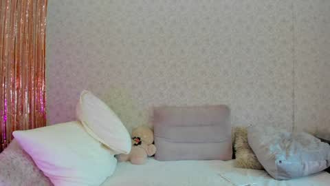 Snapshot of crystalnut chatting on December 2024 05:38:02 AM Maria online show from December 2024 05:38:02 AM