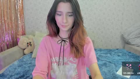 Snapshot of crystalnut chatting on January 2025 10:19:01 AM Maria online show from January 2025 10:19:01 AM