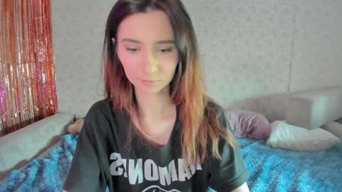 Snapshot of crystalnut chatting on February 2025 04:48:01 AM Maria online show from February 2025 04:48:01 AM