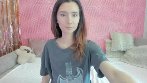 Snapshot of crystalnut chatting on February 2025 04:10:01 AM Maria online show from February 2025 04:10:01 AM