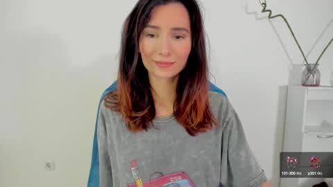 Snapshot of crystalnut chatting on September 2025 02:59:01 AM Maria online show from September 2025 02:59:01 AM