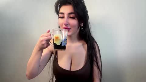 Snapshot of crystlepipkins chatting on May 2026 06:29:01 AM Diana online show from May 2026 06:29:01 AM
