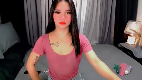 Snapshot of crytastal_lust1212 chatting on November 2025 08:59:02 AM bea takashi online show from November 2025 08:59:02 AM