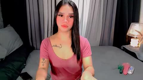 Snapshot of crytastal_lust1212 chatting on November 2025 09:32:02 AM bea takashi online show from November 2025 09:32:02 AM