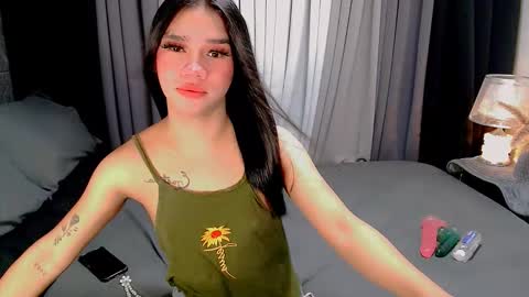 Snapshot of crytastal_lust1212 chatting on November 2025 08:16:02 AM bea takashi online show from November 2025 08:16:02 AM