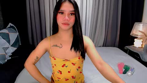 Snapshot of crytastal_lust1212 chatting on December 2025 09:14:01 AM bea takashi online show from December 2025 09:14:01 AM