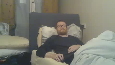 Snapshot of cs014g8493 chatting on November 2025 10:21:02 PM chris online show from November 2025 10:21:02 PM