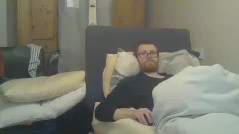 Snapshot of cs014g8493 chatting on November 2025 12:21:02 AM chris online show from November 2025 12:21:02 AM