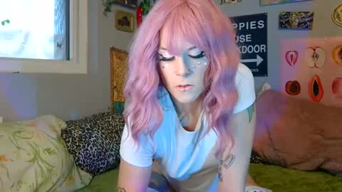     online show from September 2025 06:42:02 PM