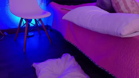 Snapshot of cuckoldlover69_ chatting on February 2025 09:25:02 AM cuckoldlover69_ online show from February 2025 09:25:02 AM