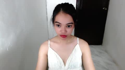 cuddlepunk_bubble online show from May 2026 08:36:02 PM
