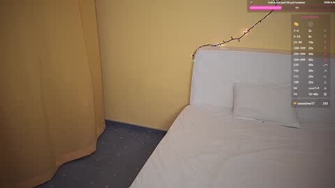 Snapshot of cuddlings chatting on December 2024 03:49:02 PM Mimiher 43 Asahim 32 online show from December 2024 03:49:02 PM