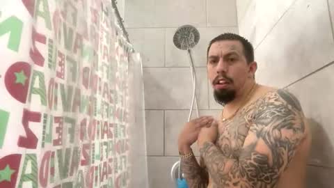 Snapshot of cuete2100 chatting on December 2025 10:52:01 PM cuete2100 online show from December 2025 10:52:01 PM