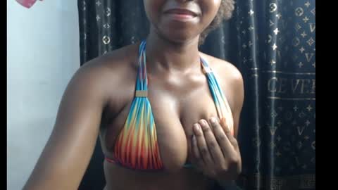 Snapshot of cum_863648 chatting on May 2026 04:07:02 AM Lisa online show from May 2026 04:07:02 AM