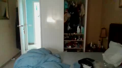 Cumaholic1 online show from April 2026 07:11:01 AM