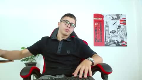 Snapshot of cumandres chatting on September 2025 02:28:02 PM cumandres online show from September 2025 02:28:02 PM