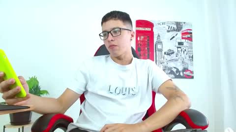 Snapshot of cumandres chatting on September 2025 02:31:02 PM cumandres online show from September 2025 02:31:02 PM