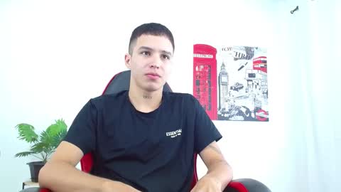 Snapshot of cumandres chatting on October 2025 02:30:02 PM cumandres online show from October 2025 02:30:02 PM