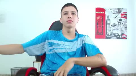 Snapshot of cumandres chatting on October 2025 02:13:01 PM cumandres online show from October 2025 02:13:01 PM