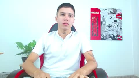 Snapshot of cumandres chatting on October 2025 02:08:02 PM cumandres online show from October 2025 02:08:02 PM