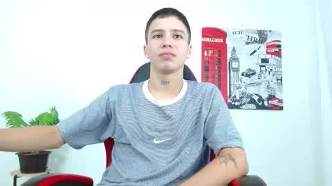 Snapshot of cumandres chatting on October 2025 02:18:02 PM cumandres online show from October 2025 02:18:02 PM