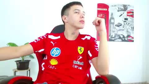 Snapshot of cumandres chatting on November 2025 02:28:01 PM cumandres online show from November 2025 02:28:01 PM