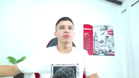 Snapshot of cumandres chatting on November 2025 02:17:01 PM cumandres online show from November 2025 02:17:01 PM