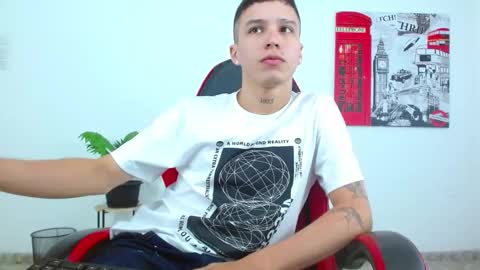 Snapshot of cumandres chatting on November 2025 02:28:02 PM cumandres online show from November 2025 02:28:02 PM