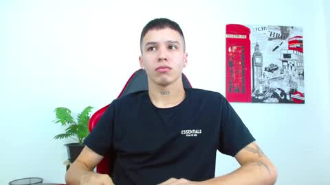 Snapshot of cumandres chatting on December 2025 02:23:01 PM cumandres online show from December 2025 02:23:01 PM