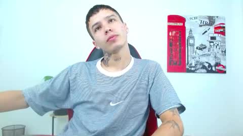 cumandres online show from December 2025 02:35:01 PM