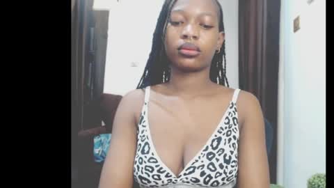 Snapshot of cumebony_petit chatting on April 2026 07:11:01 AM cumebony_petit online show from April 2026 07:11:01 AM